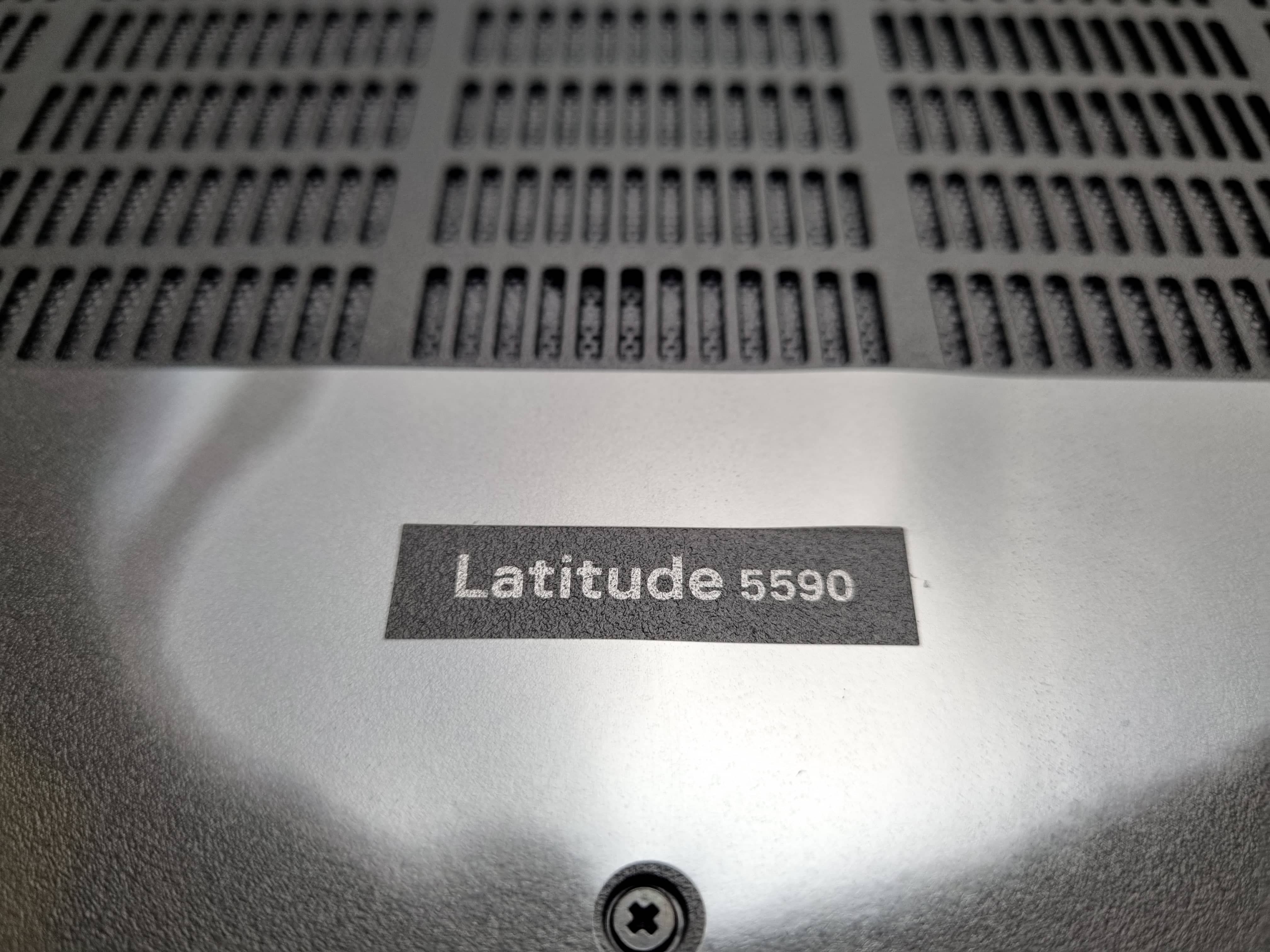 Dell latitude 5590 outlet case